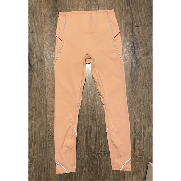 Fabletics High Waisted Motion365 Reflective 7/8 - Picture 5 of 5